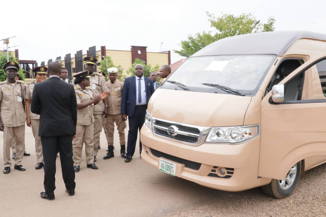 Immigration Boss Supports Personnel with Buses to Ease Transportation ...